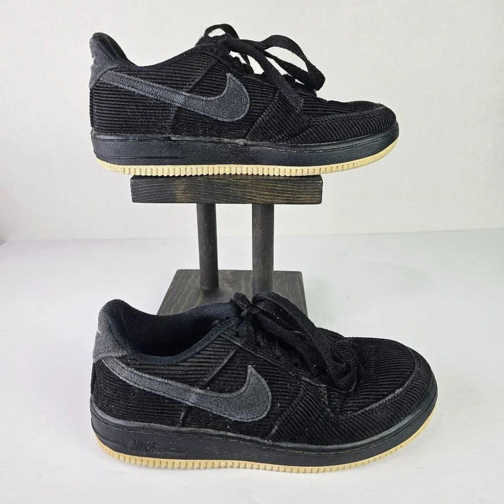 NIKE Air Force 1 Black Corduroy Kids Sneakers Size 2Y BV1234-001